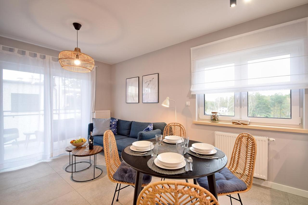 E-Apartament Nad Morzem Apartamentuj Мельно Экстерьер фото