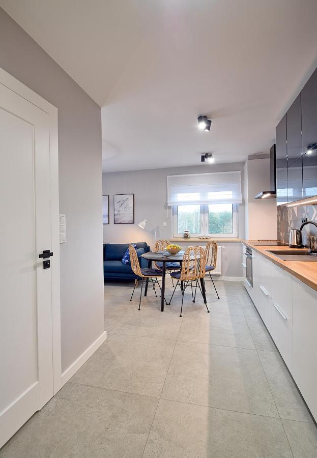 E-Apartament Nad Morzem Apartamentuj Мельно Экстерьер фото